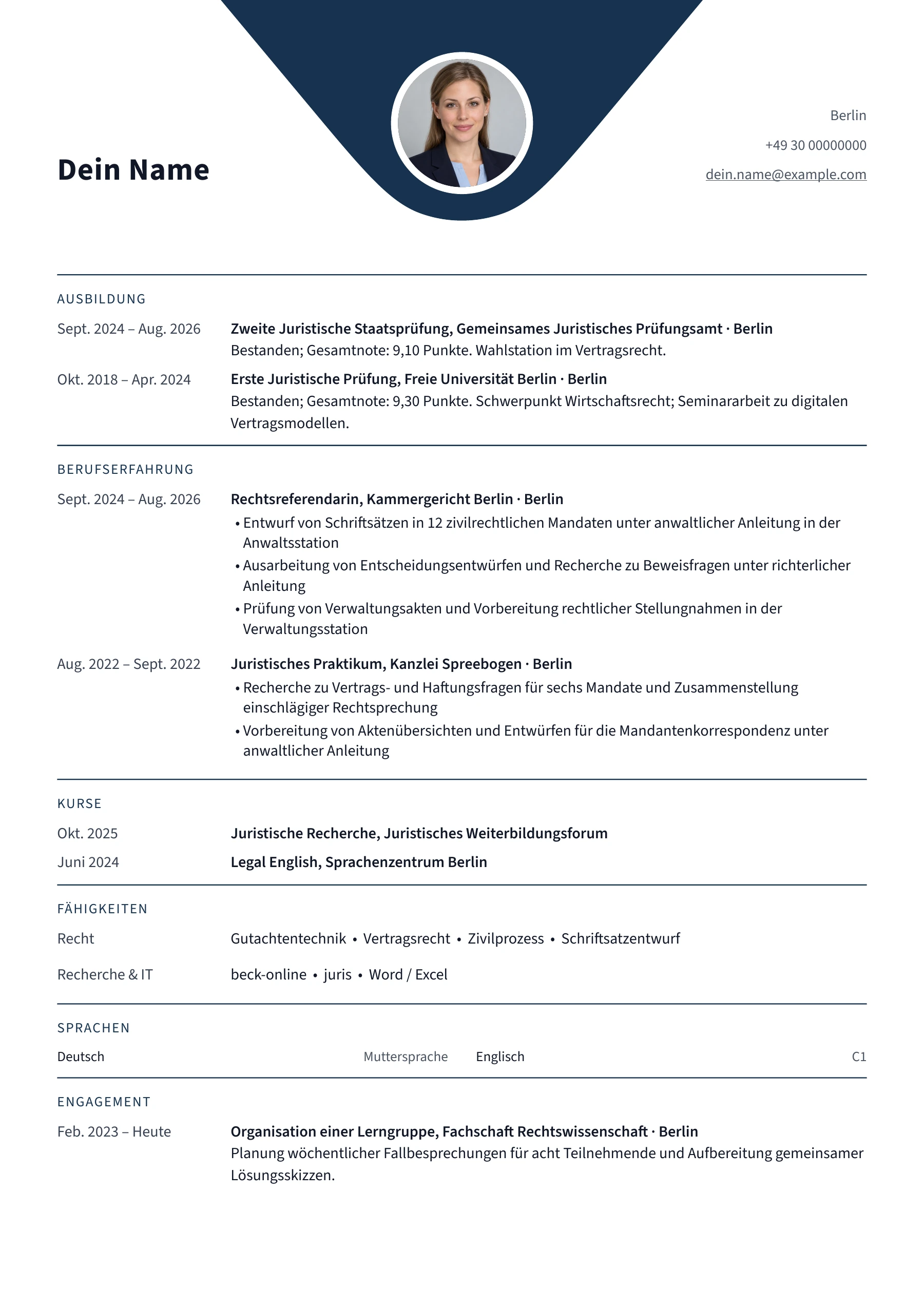 Lebenslauf Jurist · Berufseinstieg · Klassisch zentriert