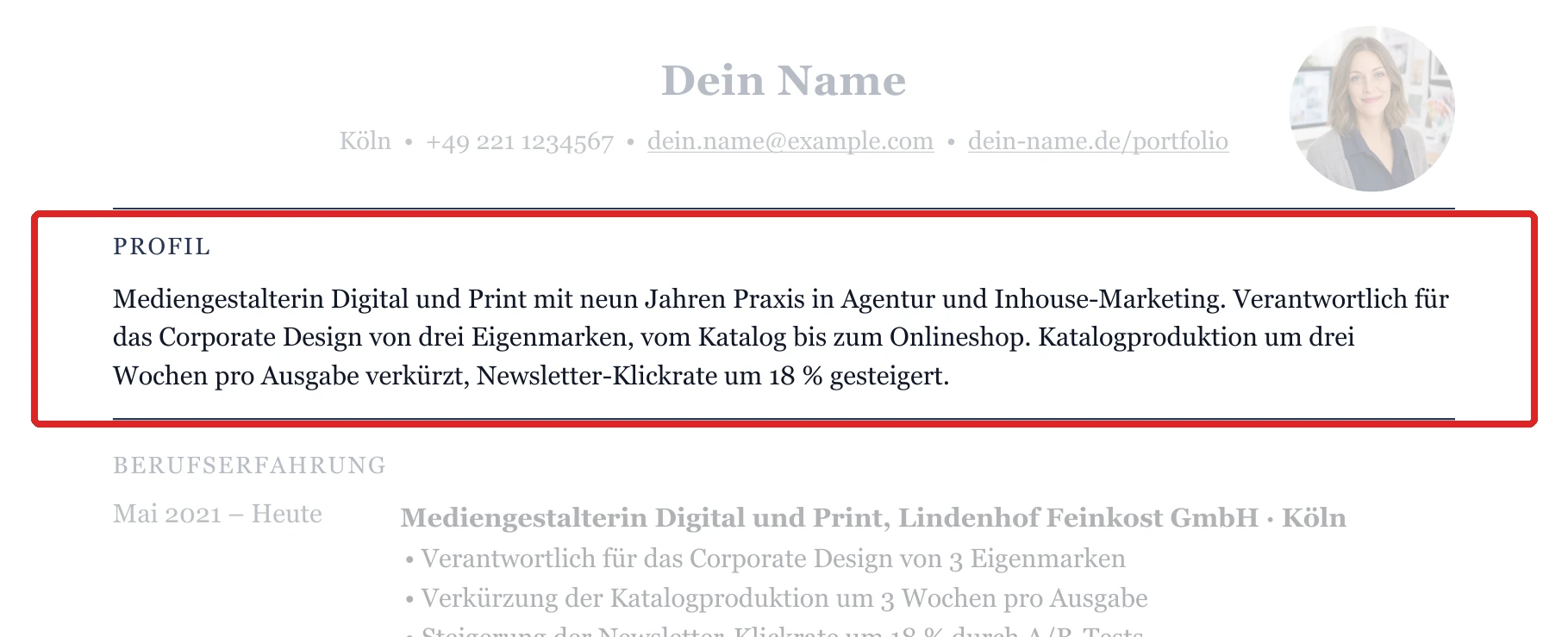 Wo ein Kurzprofil stehen würde – Muster mit eingefügtem Kurzprofil zwischen Kontaktdaten und Berufserfahrung