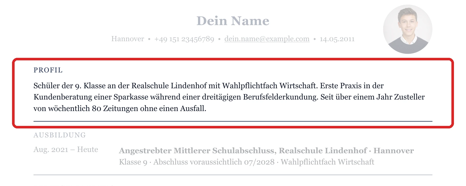 Lebenslauf fürs Schülerpraktikum mit hervorgehobenem Kurzprofil zwischen Kontaktdaten und Schulbildung